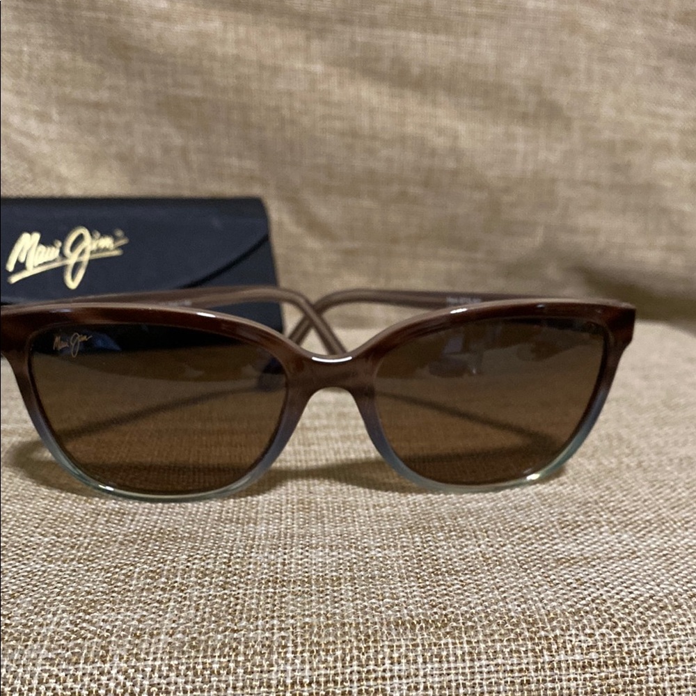 Maui Jim Brown Sunglasses - Picture 3 of 9